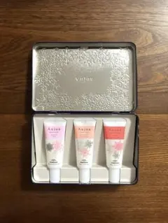 Aujua ヘアトリートメント 3本セット（缶入り）
