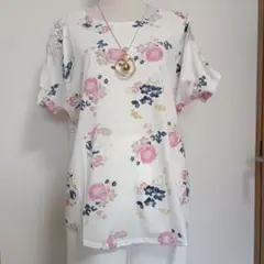 新品未使用花柄肩から袖にレースにパール付き大きなサイズ