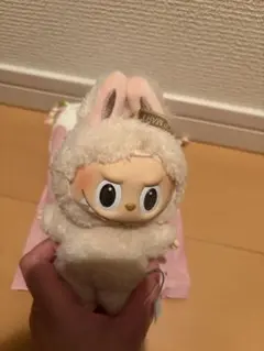 POP MART ラブブのサムネイル