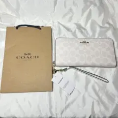 新品 COACH ホワイト長財布