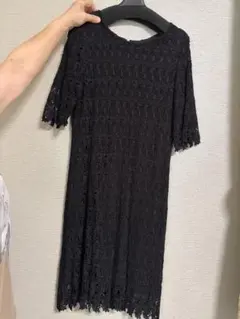 総レース 半袖 ひざ丈ワンピース ブラックのサムネイル
