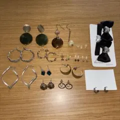ピアス　ヘアクリップ　アクセサリーセット　16点　福袋　ローリーズファーム　GUのサムネイル