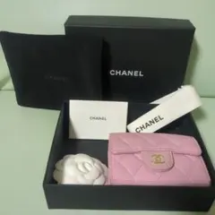CHANEL カメリア柄 スリムウォレットフォンケース キャビアスキン