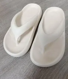 厚底サンダル　しまむら　ビーチサンダルのサムネイル