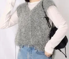 深Ｕメランジフェザーベスト