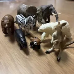 動物フィギュアセット　アニマルキングダム