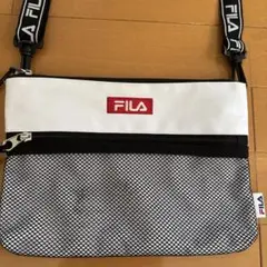 FILA サコッシュ