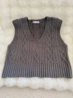 ZARA グレー Vネック ニットベスト M