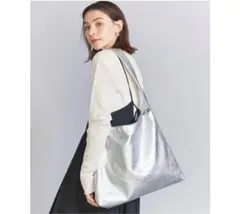 ショルダーバッグ　シルバー　BEAUTY&YOUTHのサムネイル