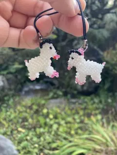 手作りビーズ犬チャーム ストラップ付き