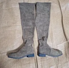 【新品】23cm ニーハイブーツ カーキ ローヒール 2.2cm 裏ボア 暖か