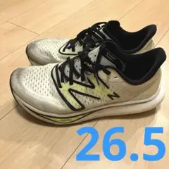値下‼️ ニューバランス fuelcell フューエルセルV4 ランニングシューズ