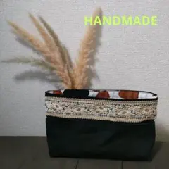 【ハンドメイド】インド刺繍リボン バックインバック リュック 花柄 三毛猫 黒
