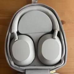 ☆未開封☆SONY WH-1000XM5 プラチナシルバー ワイヤレスヘッドホン