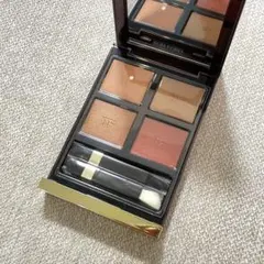 TOM FORD アイカラークォードプードル 27 イブニング アタイア RUNWAY アイ カラー クォード プードル / トム フォード ビューティ