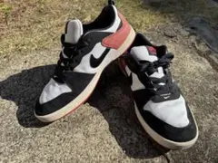 Nike SB Dunk ALLEYOOPスニーカー ブラック/ホワイト/レッド