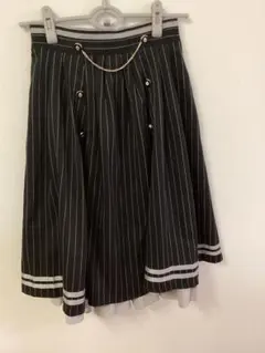 axes femme チェーン付ダブルボタンスカート　ブラック　ストライプ