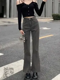 グレー フレアデニムパンツ