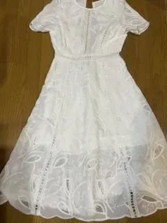 白 ロングワンピース 半袖 ウエスト切替 フレア 上品 春夏 結婚式 二次会