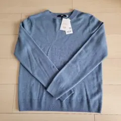 新品　ユニクロ　カシミヤ クルーネックセーター　ブルー　M