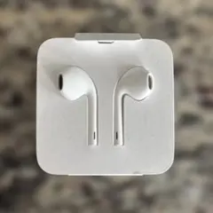 新品未使用　iPhone　イヤホン　Lightning（マイク付）　有線イヤホン