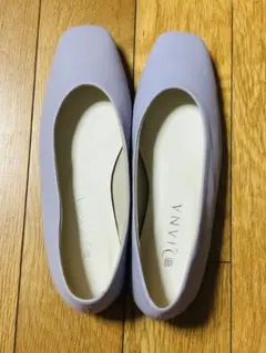 美品！ DIANA フラットシューズ ラベンダーカラーのサムネイル