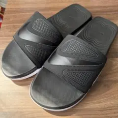 NIKE AIRMAX CIRROSLIDE ナイキ エアマックス シロ　27㎝