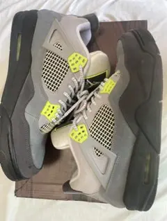 Nike Air Jordan 4 Retro LE 