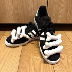 Jeremy Scott × adidas Bones Campus 80sのサムネイル