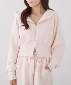 NICE CLAUP ビジューショートパーカー ピンク パンツ‎ セットアップのサムネイル