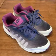 Item thumbnail for item 880c8736-57ff-4bb7-ac22-3342f880144b