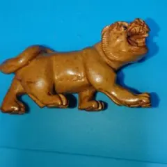 虎 木彫り 根付け 置物