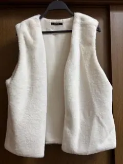 ホワイト フリース ファー　ジレ