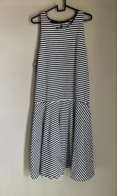 キャップ　GAP ボーダーワンピース　ホワイト ネイビー　Ｌサイズ