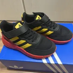 adidas Disney ミッキーマウス スニーカー18cm