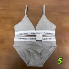 Calvin Klein ブラジャーショーツセット グレー Ｓサイズ *148