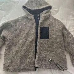フリースジャケット・ボアジャケット グレー フード付き