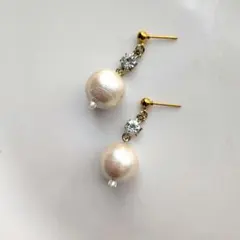 14mmコットンパール×ラインストーンピアスイヤリング　ハンドメイド