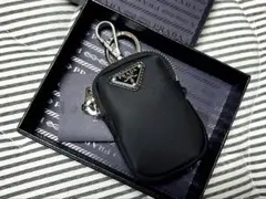 PRADA ブラック Re-Nylon ミニポーチ 1TT119