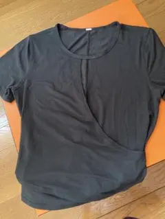 ルルレモン半袖tシャツクロップのサムネイル