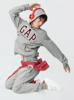 【美品】メンズS相当　GAP　ロゴ　ヘビーウェイト　パーカー