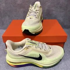 ナイキ　ペガサス　プレミアム　ボルト　ブラック　黒　アラバスター　イエローのサムネイル