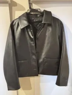 UNIQLOブラックレザージャケット
