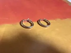 10金【2×15mm 定番フープピアス】イエローゴールド K10刻印入 - メルカリ