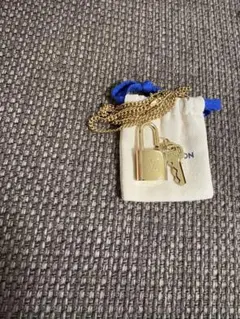 極美品ルイヴィトン パドロック カデナ ネックレス チェーン付き 南京錠677