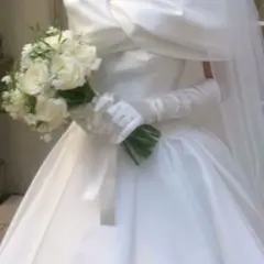 ウェディング　サテングローブ　ラブティアラ