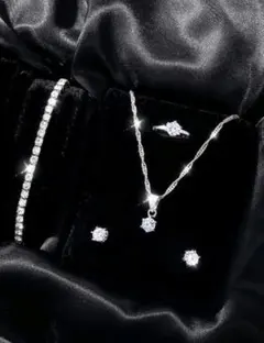 ネックレス リング ピアス ブレスレット ラインストーン セット