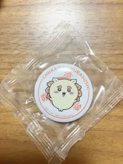 【即購入可能】ちいかわ くら寿司 ビッくらポン シーサー 缶バッジ