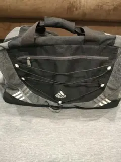 adidas ボストンバッグ 大容量 部活 修学旅行 ジム 野外学習等 ブラック