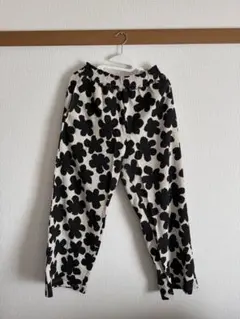 花柄カジュアルパンツ 白黒